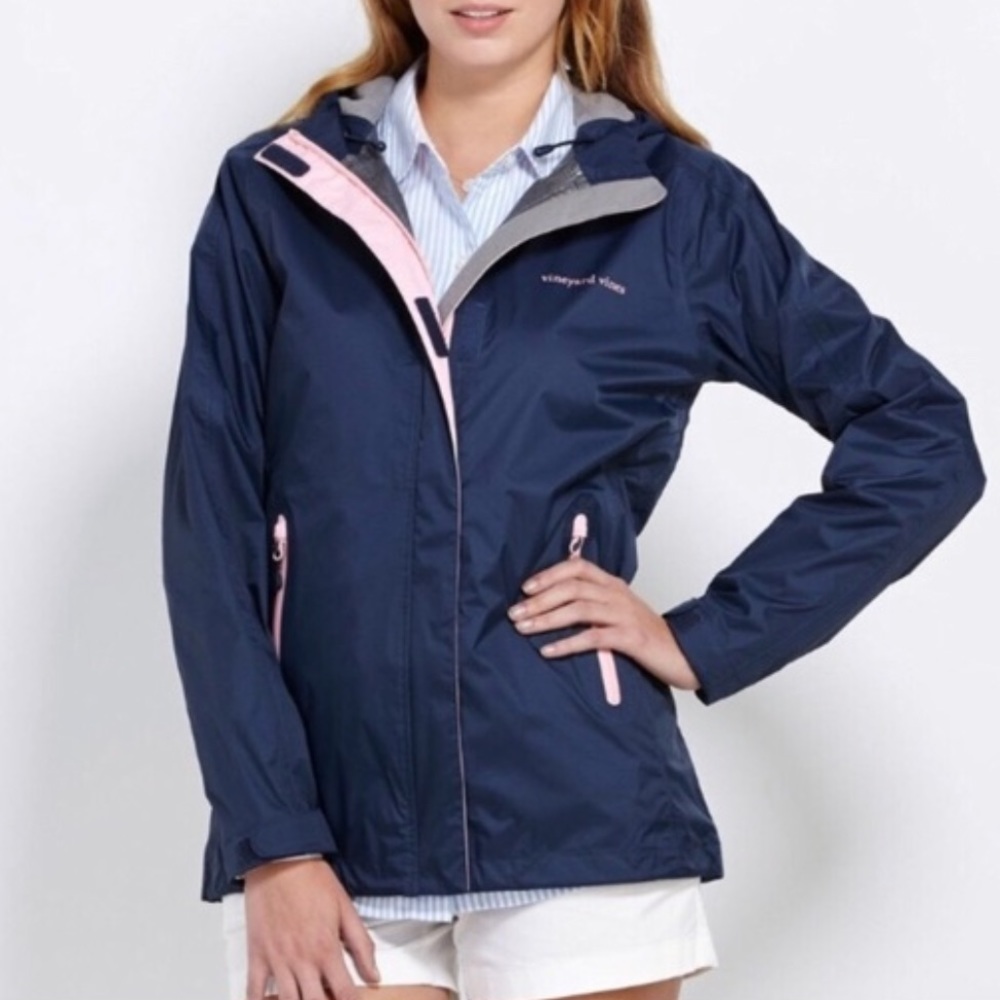 Vineyard vines rain jacket